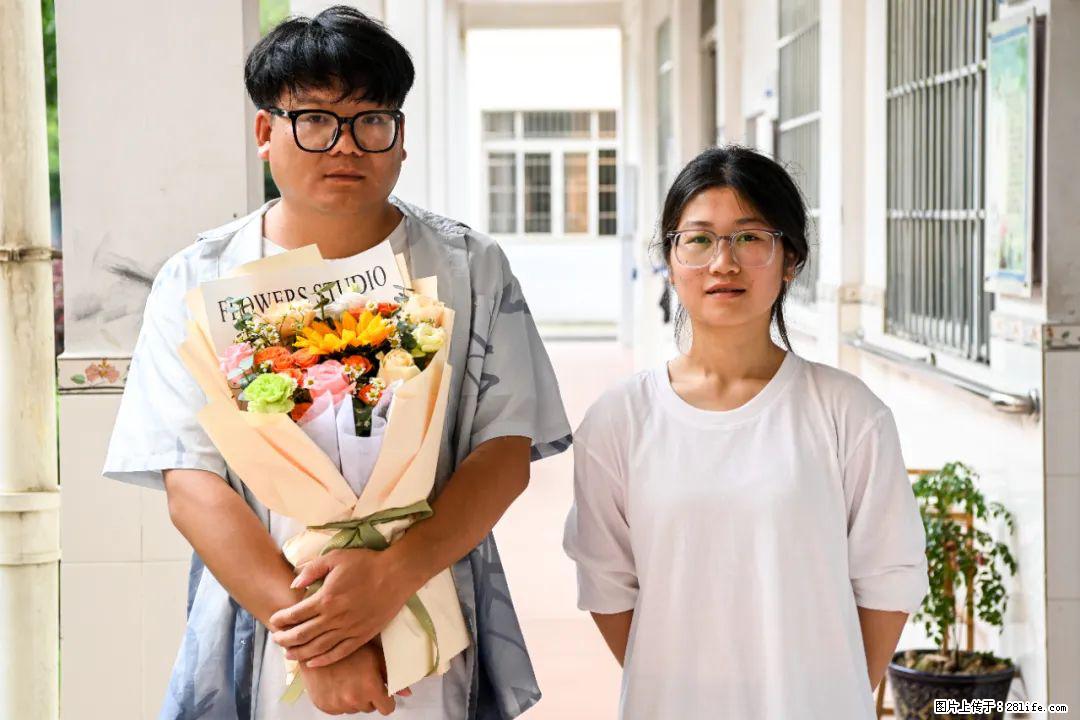 全网追的“扁担女孩”，找了一份暑假工，时薪12元 - 宜昌生活资讯 - 宜昌28生活网 yc.28life.com